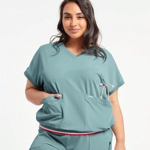 Mediclo Lanai scrub top Medium